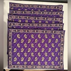 Vintage Vera Bradley Placemat in Simply Violet in New/Like New condition. One.